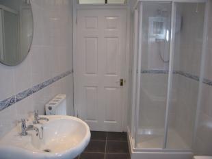 Bathroom/W.C. - another view