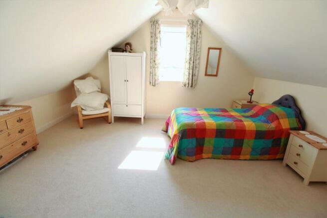 Bedroom 4.jpg