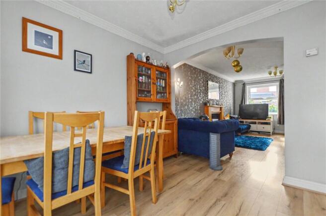 4 bed Detached for sale Image 6