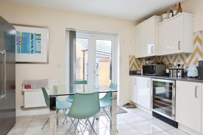 Bramble Close, Barleythorpe, Oakham photo 4