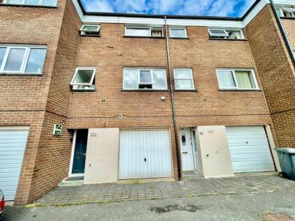 Tinniswood, Ashton-On-Ribble, Preston
