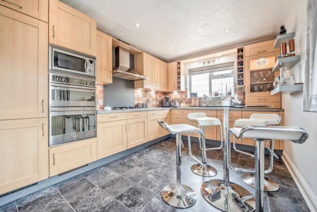 2 bed Bungalow for sale Image 9