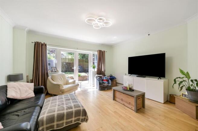 Ash Close, Banstead photo 4