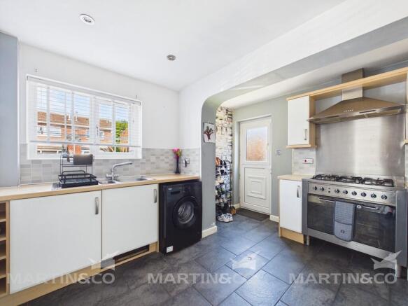 2 bed Semi-Detached for sale Image 8