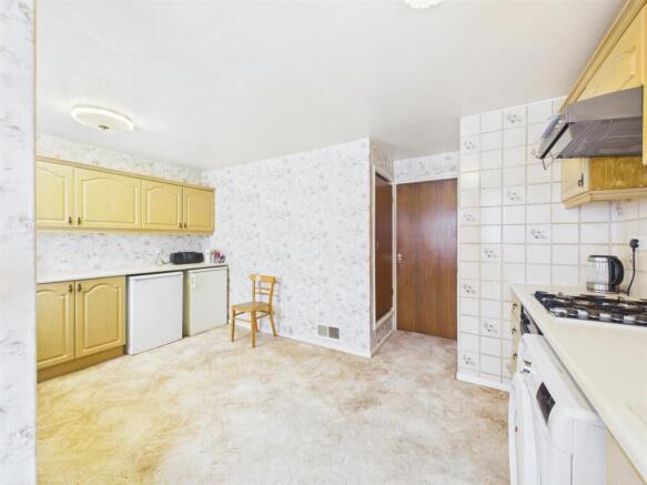 2 bed Terraced for sale Image 5
