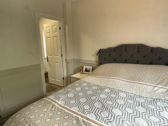 Bedroom...jpg