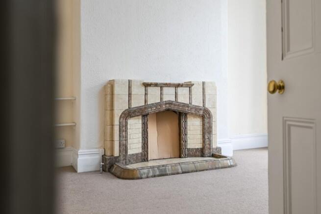3 bed Terraced for sale Image 10