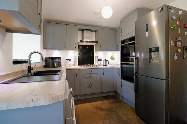 3 bed Detached for sale Image 7