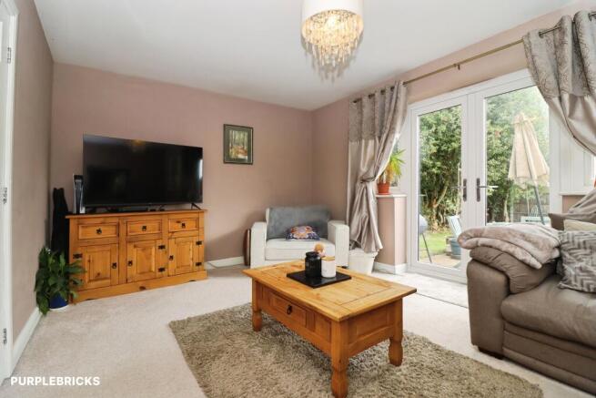 3 bed Semi-Detached for sale Image 8