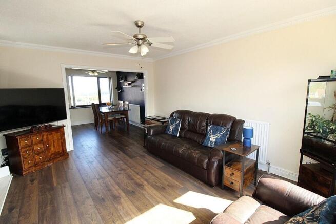 3 bed Semi-Detached for sale Image 5