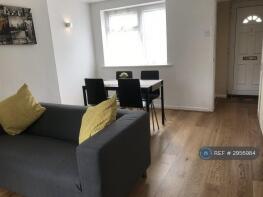 31, Hazel Crescent, Reading RG2 7ND