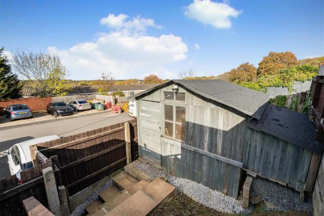 256 Admirals Way
