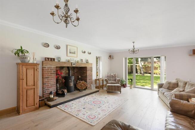 22 Downing Close ph13.jpg