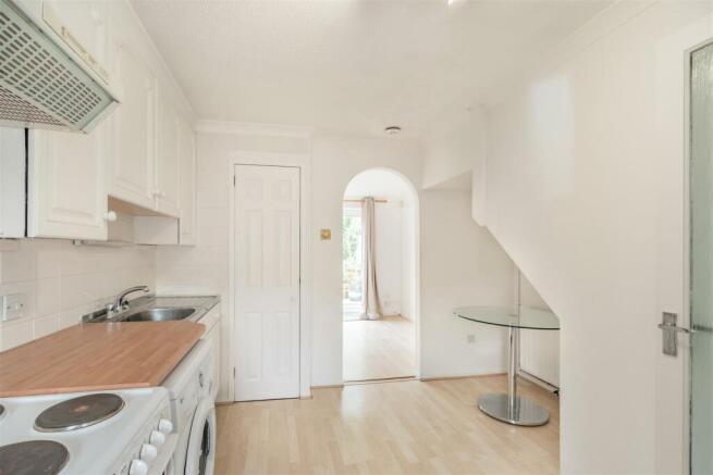 8561416-interior07.jpg