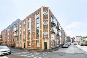 Flat 13, Kings Court, Braggs Lane, Easton, Bristol BS2 0FJ