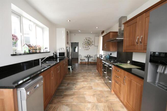 BREAKFAST-KITCHEN