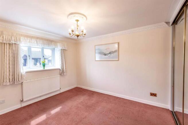 2 bed Detached Bungalow for sale Image 5