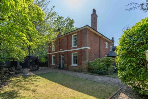 Popeswood Road, Bracknell, RG42