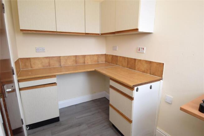 1 bed Apartment to rent Image 5