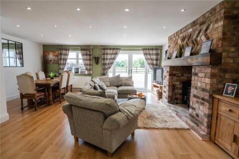 Great Coates Road, Healing, Grimsby, DN41