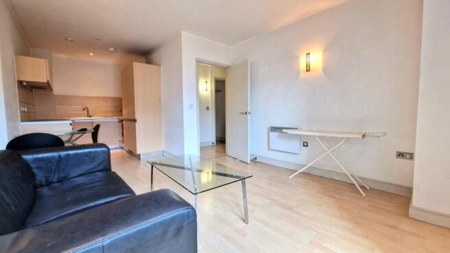 WhatsApp Image 2025-04-12 at 15.00.18 (1).jpeg