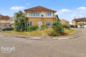 9, Charleston Avenue, Basildon SS13 1TD