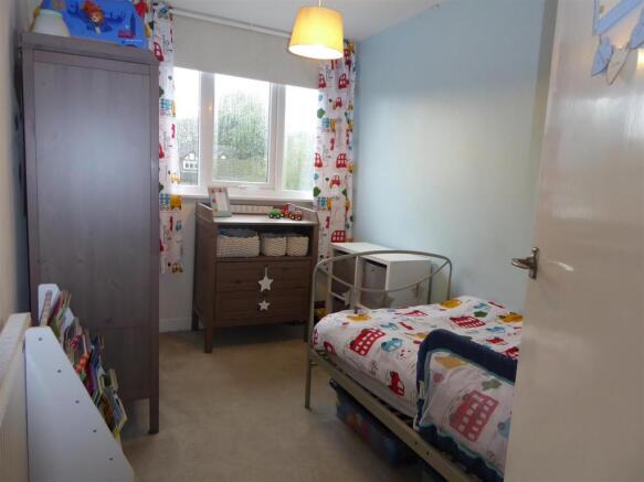BEDROOM 2