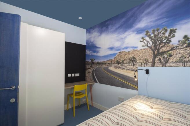 2 bed Apartment to rent Image 4