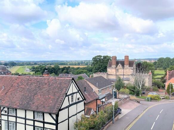 Views over Warwic...