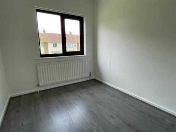 3 bed Terraced to rent Image 10