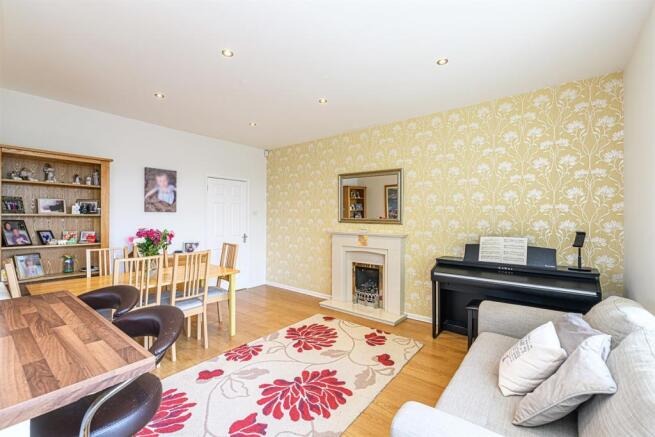 Dining/Family Room