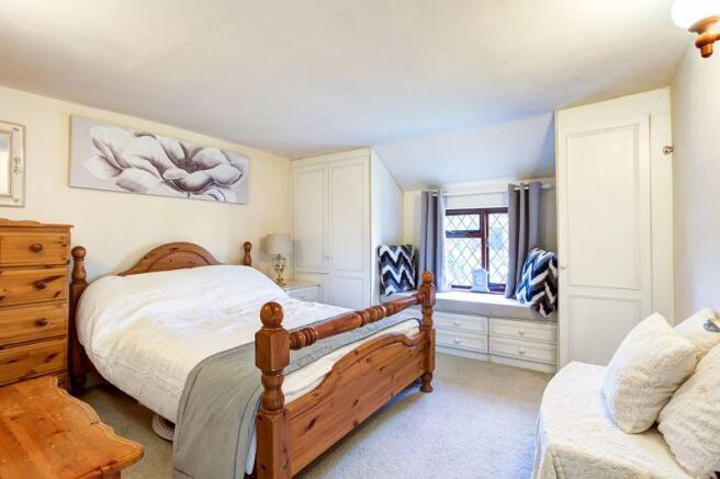 BEDROOM 2
