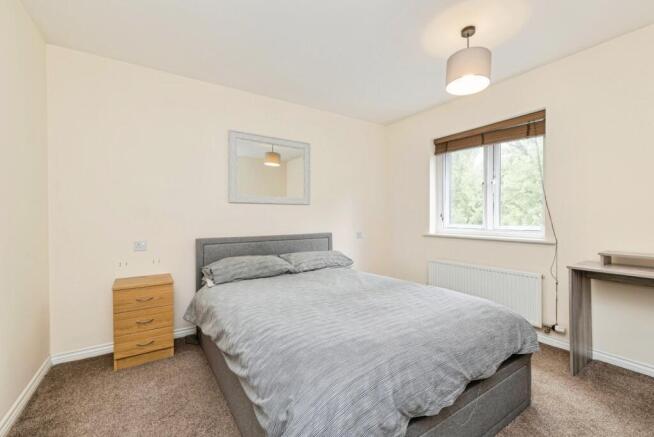 2 bed Flat for sale Image 8