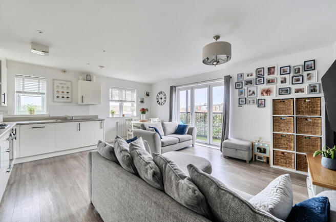 1423164-9-69b3f7e...