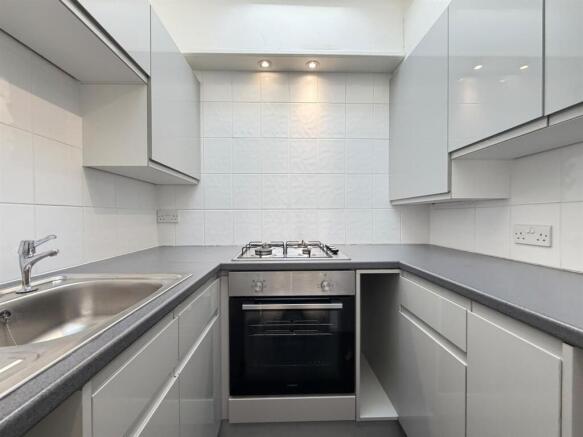 1 bed Detached Bungalow to rent Image 6