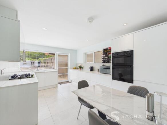 Kitchen / Breakfast Room