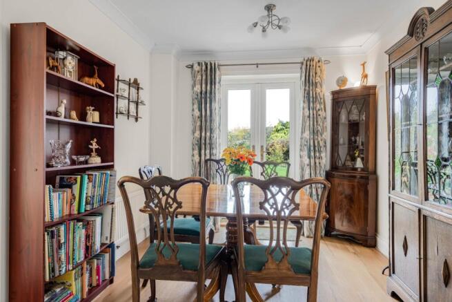 Hunt Road, Thame, Oxfordshire, OX9 photo 4