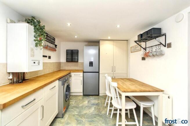 Kitchen. (2)