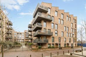 Flat 77, Isambard Court, Paddlers Avenue, Brentford TW8 8FP