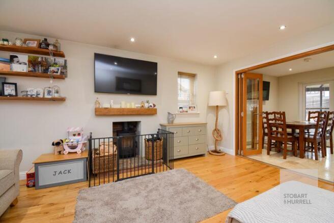 Lounge with Fireplace 