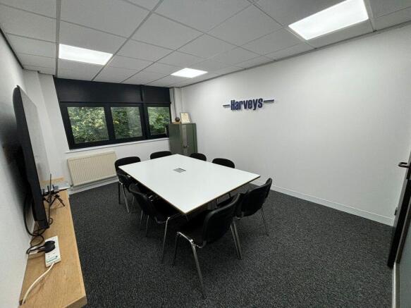 Photo 12