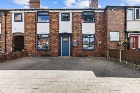 Hillswood Avenue, Leek, Staffordshire, ST13 8EQ