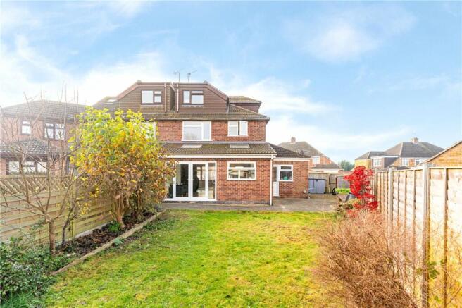 Garden To House