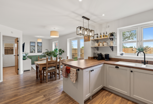 The Larch - Kitchen Diner Snug