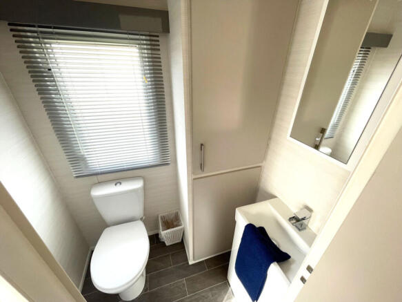 2 bed Caravan for sale Image 9