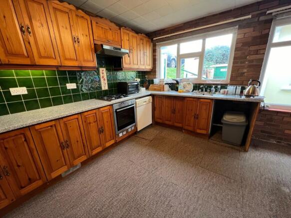 39 Main Road, Ogmore-By-Sea, Vale of Glamorgan CF32 0PD photo 4