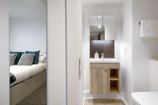 1 bed Apartment to rent Image 7
