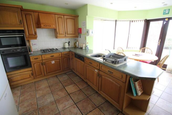 Fitted Kitchen