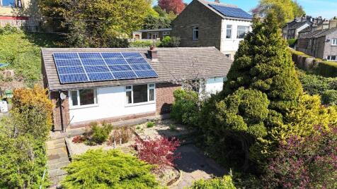 12 Lane Ends Green, Hipperholme, HX3 8EZ