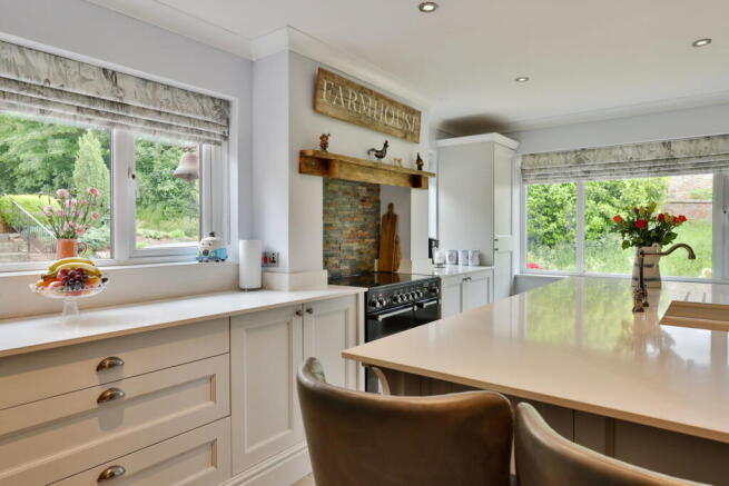 3 bed Detached Bungalow for sale Image 9